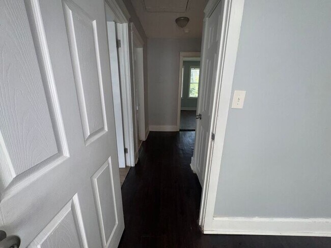 Photo - 918 9th Ave SE