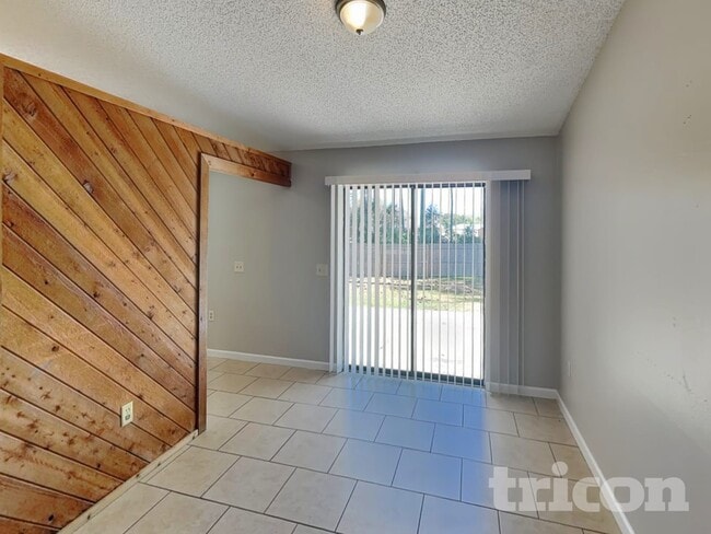 Photo - 2920 Malcolm Dr