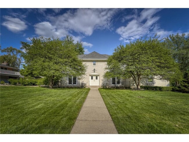 Building Photo - 5721 Londonderry Rd