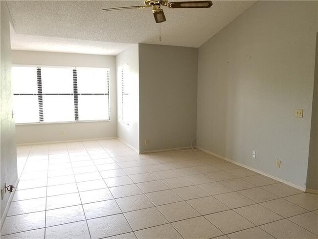 Photo - 2986 S University Dr Unit 8204