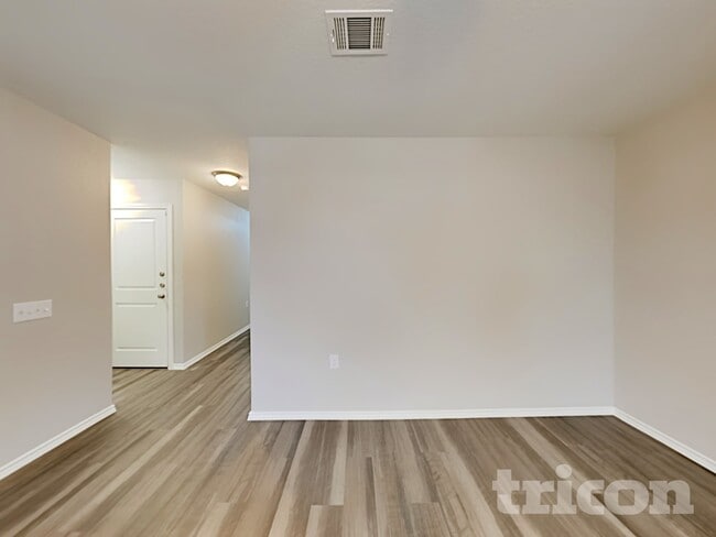 Photo - 6815 Hibiscus Falls