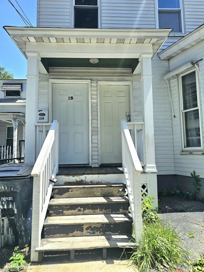 Photo - 22 Beech St Unit Apt B