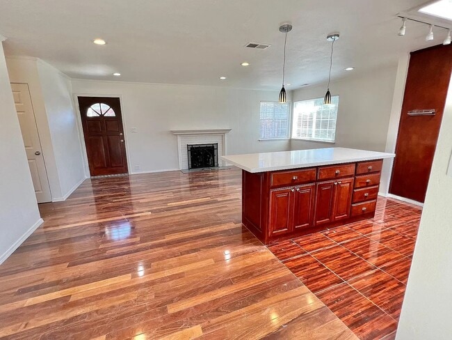 Photo - 3175 Machado Ave