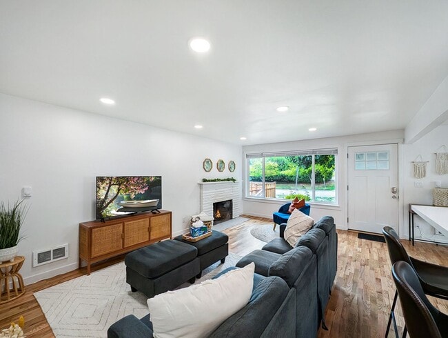 Photo - Discover Your Dream Home in a Quiet Seattle Oasis!