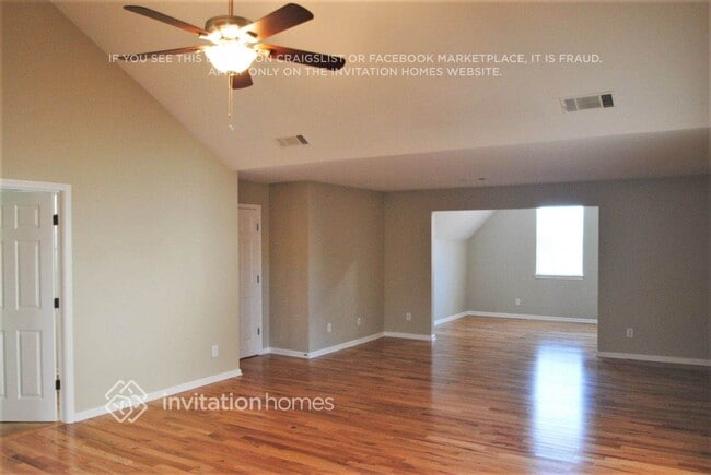 Photo - 434 Farmwood Way
