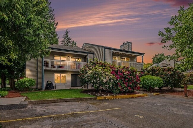 Building Photo - 4403 216th St SW Unit Apt #C