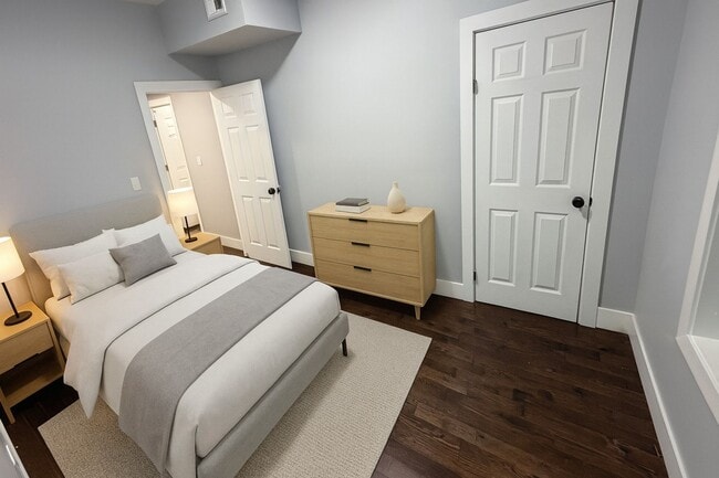 Photo - 360-362-362 Peshine Ave Unit 360-362 peshine #2