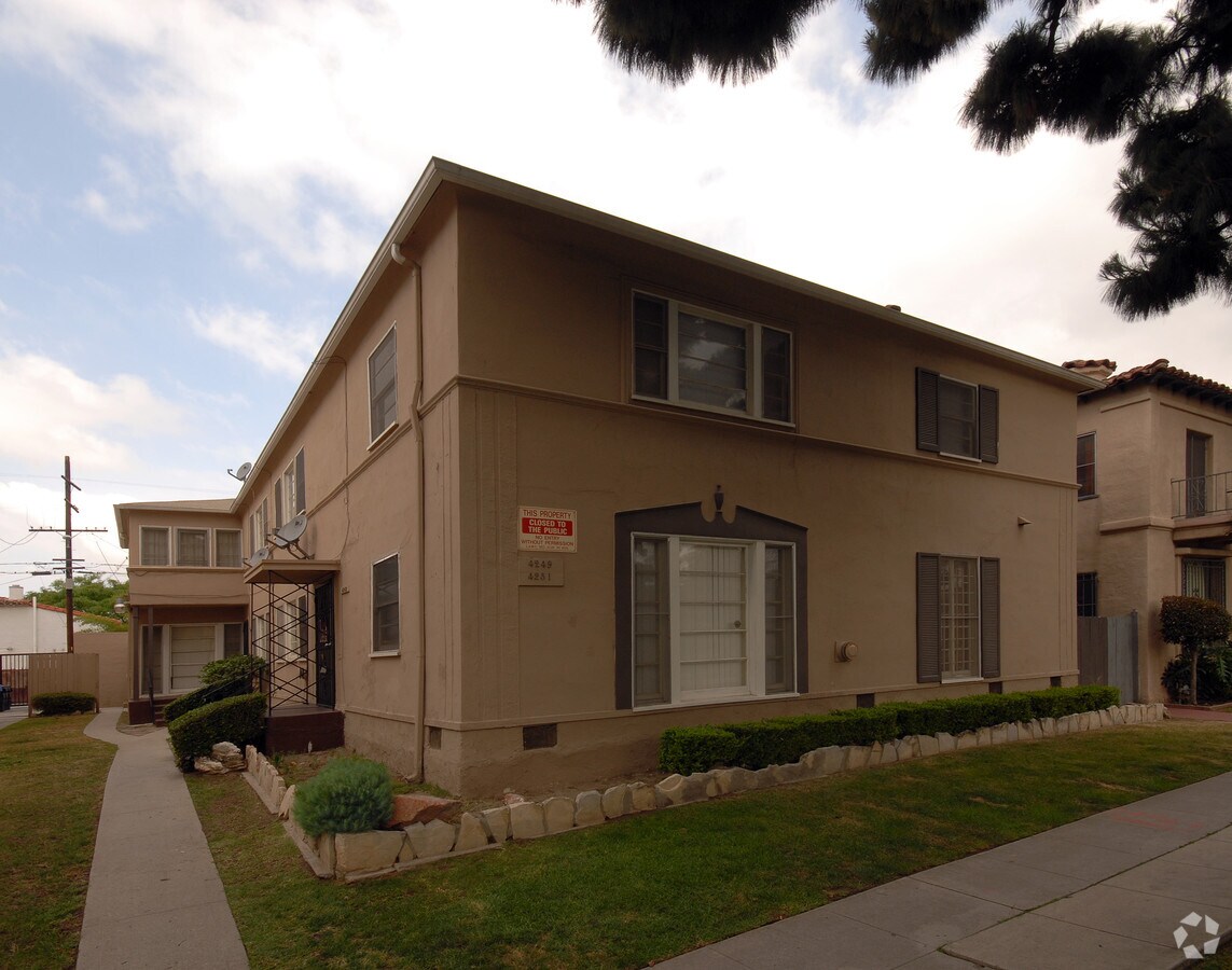 Photo - 4249-4251 Degnan Blvd Apartments
