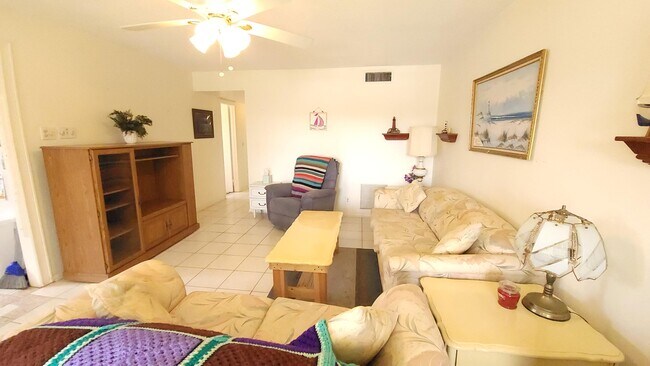 Photo - 147 Bedford F