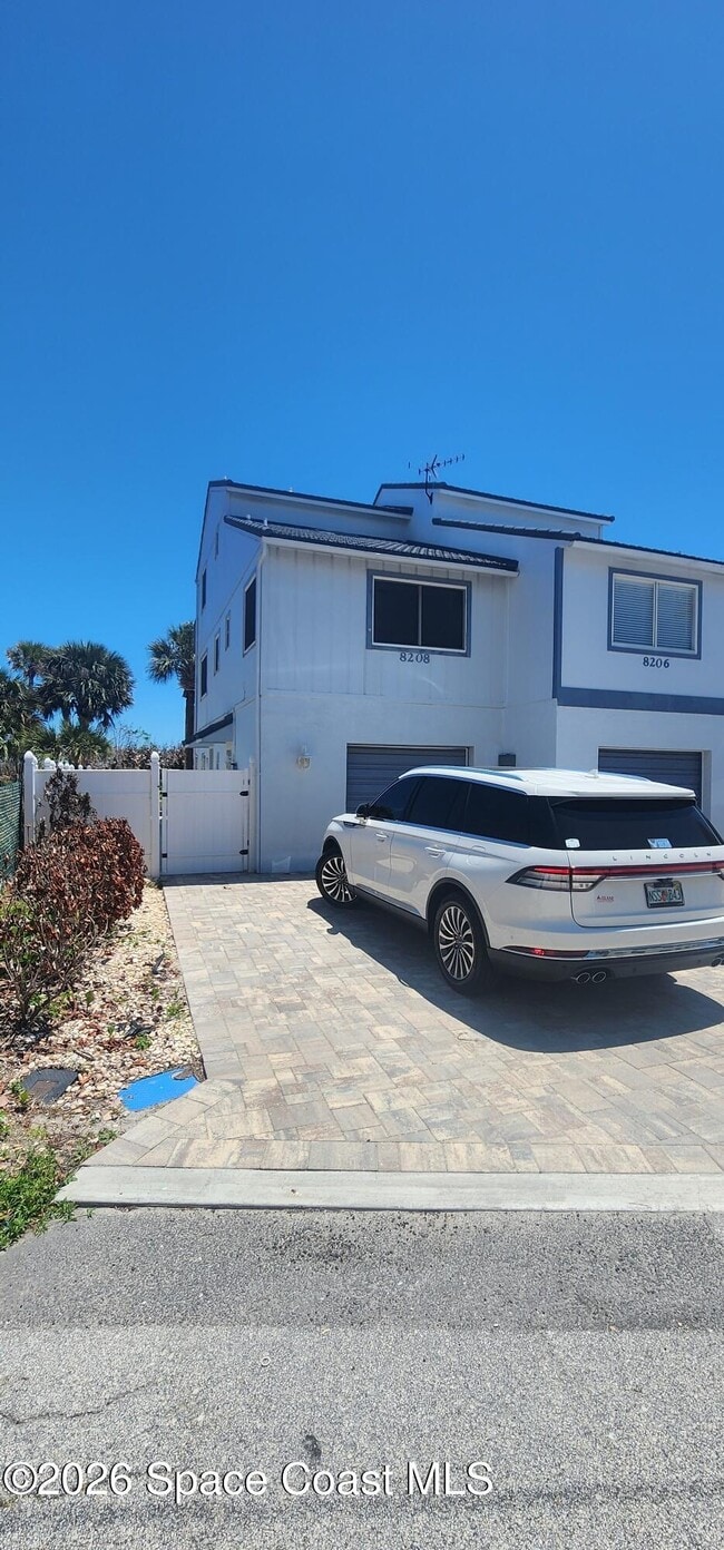 Building Photo - 8208 Presidential Ct