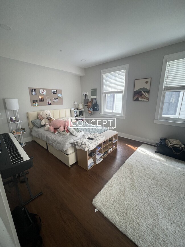 Photo - 386 Harvard St