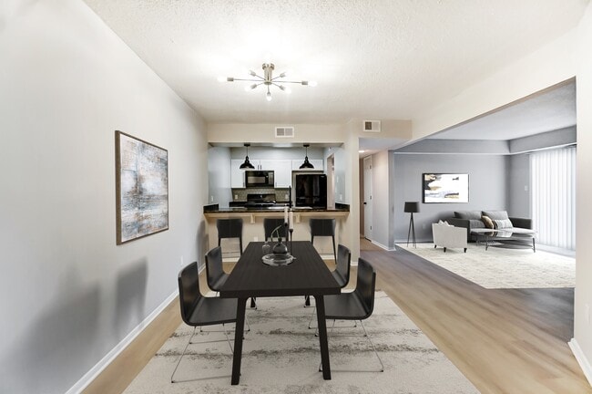 Virtually Staged- Reno - Coventry Court West