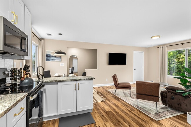 Photo - 18423 Sharon Ln Unit SI ID1032353P