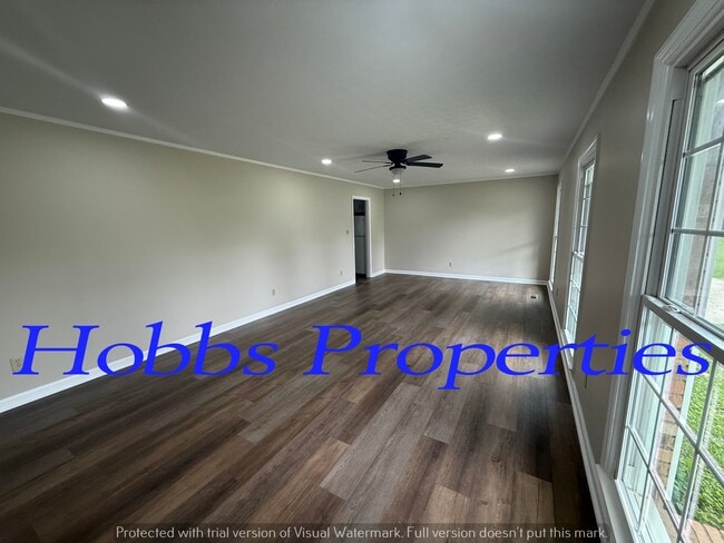 Photo - 1311 Lisa Ln