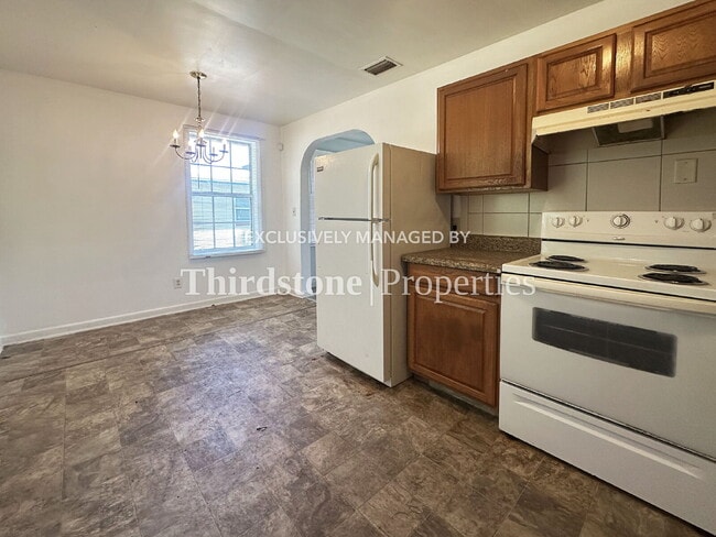 Photo - 5638 Vernon Rd