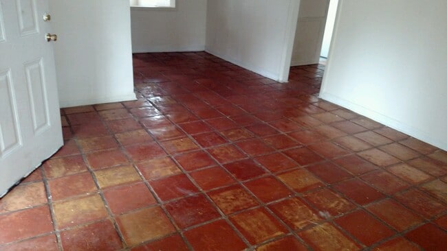 Photo - 1301 Leone Ave