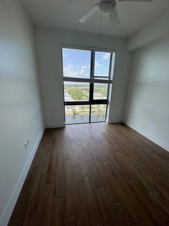 Photo - 16021 NE 18th Ct Unit B