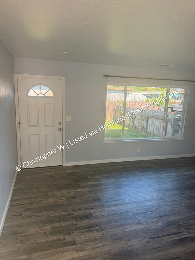 Photo - 1229 Fernwood Dr