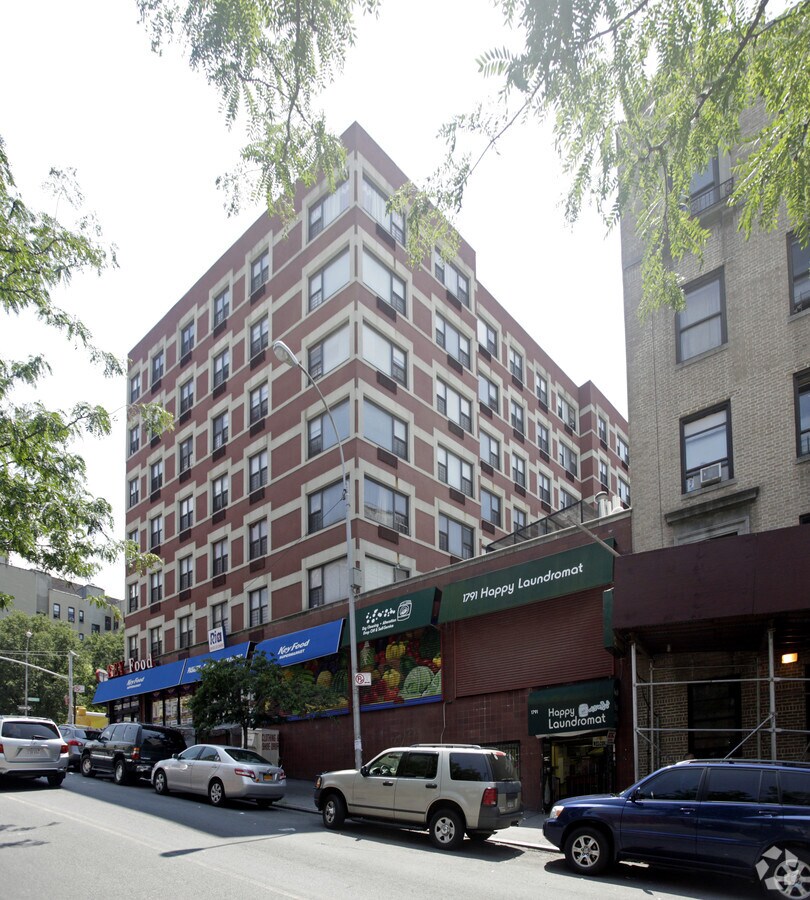 1791 Walton Ave - 1791 Walton Ave