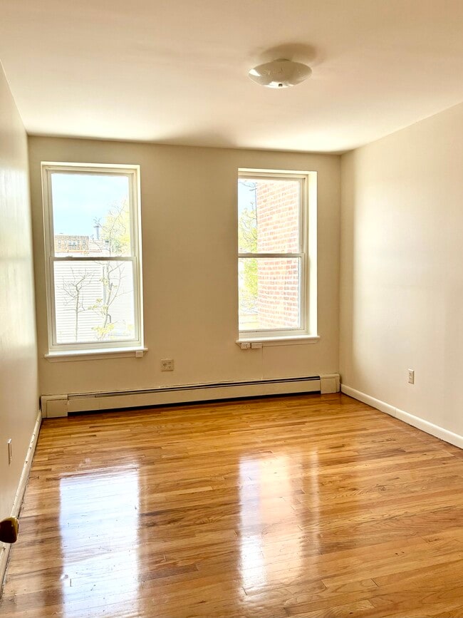 8020 5th Ave Unit Spacious3bedroominBayRidge,Brooklyn