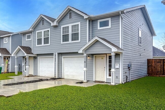 Building Photo - 8113 Corinth St Unit B