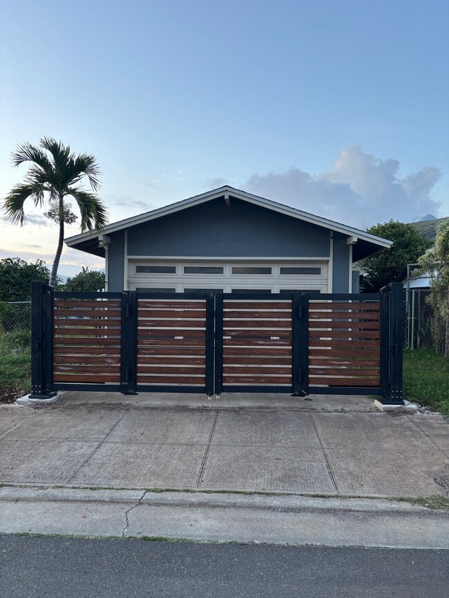 Photo - 86-138-138 Leihoku St