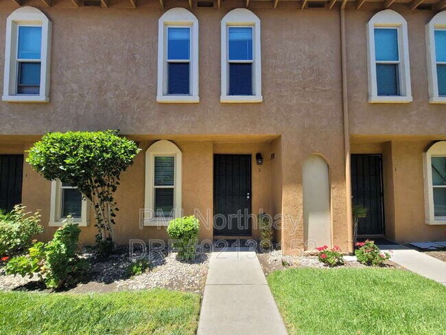 1206 Dana Dr Unit 2