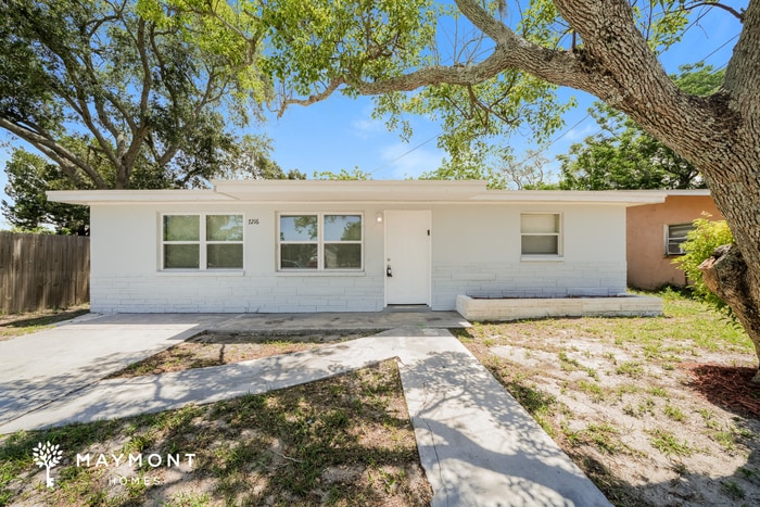 7216 Gulf Breeze Cir