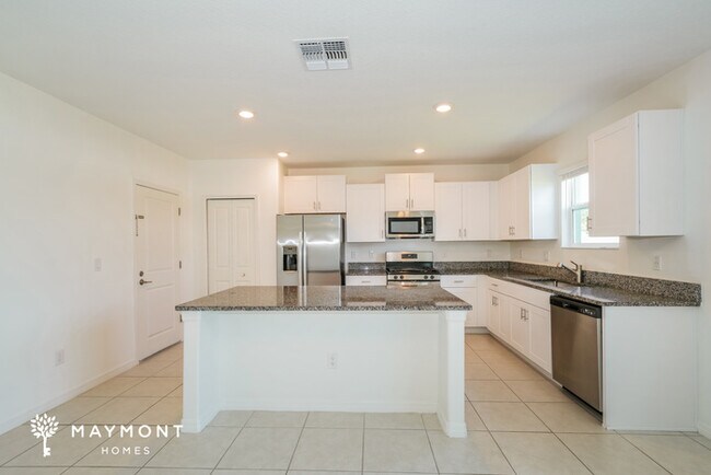 Photo - 8530 41st Ave E