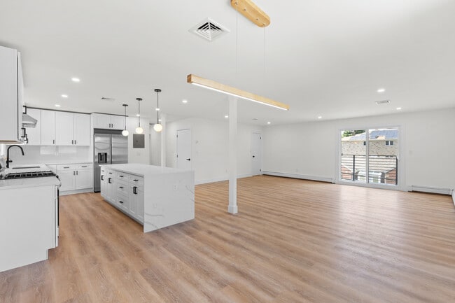 Photo - 302 E Harriet Ave Unidad # B