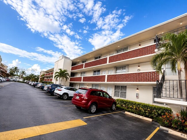 Building Photo - 1790 79th Street Causeway Unit B307