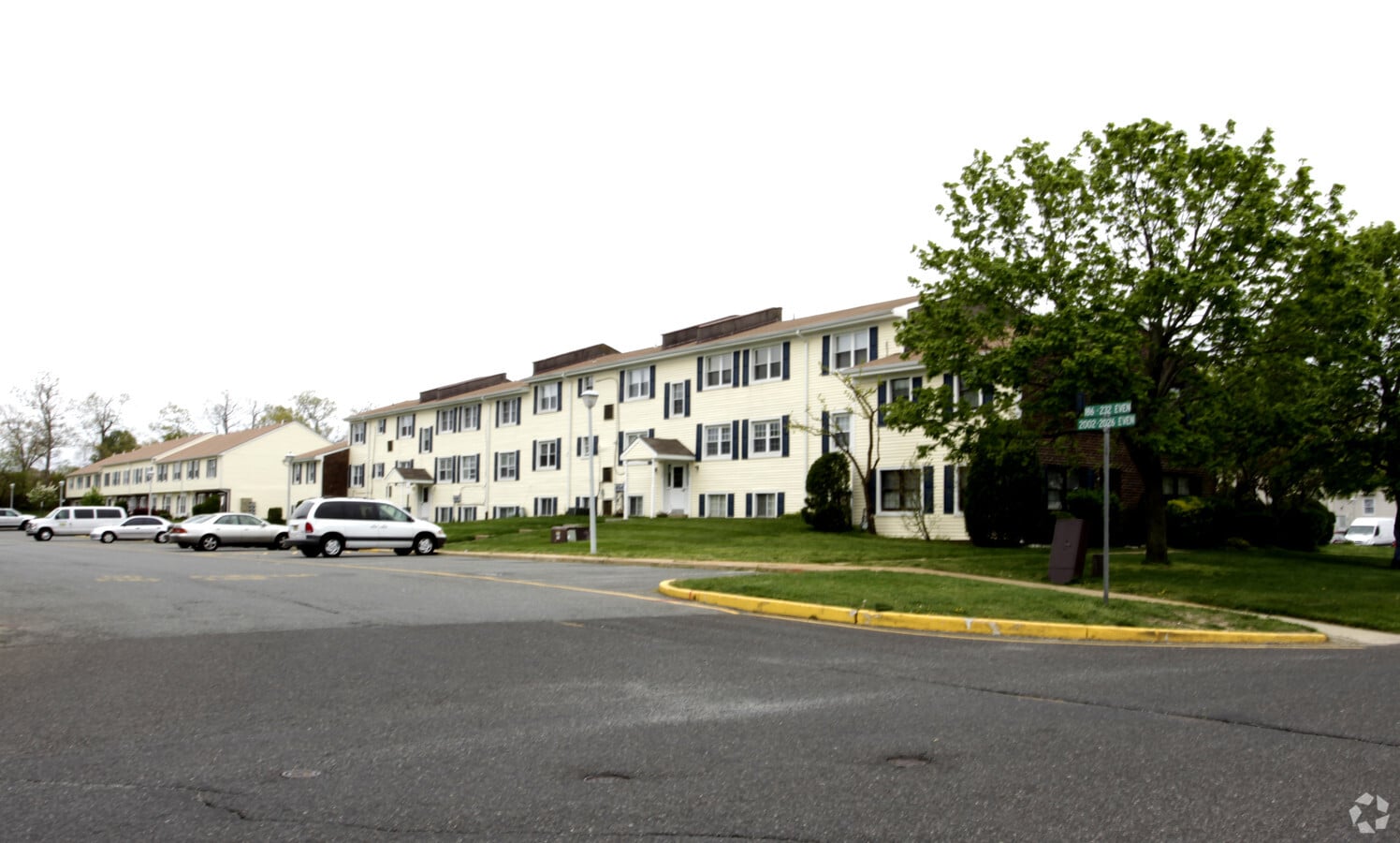 Photo - Maple Leaf Park Apartments