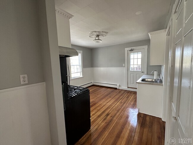 Photo - 135 Nonantum St