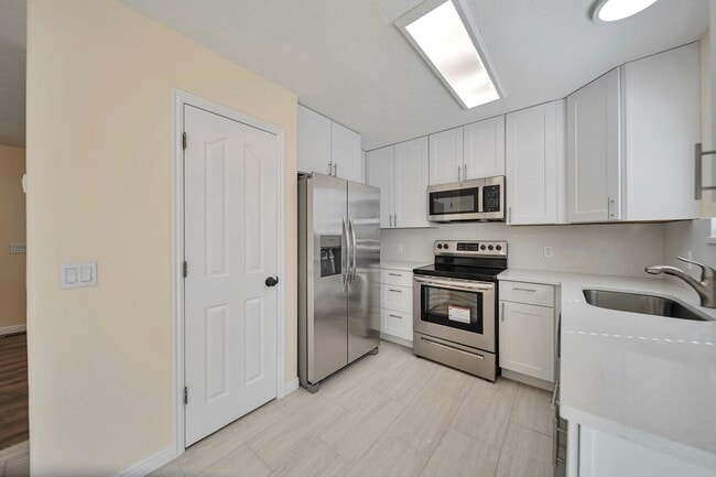 Photo - 2255 Red Robin Rd
