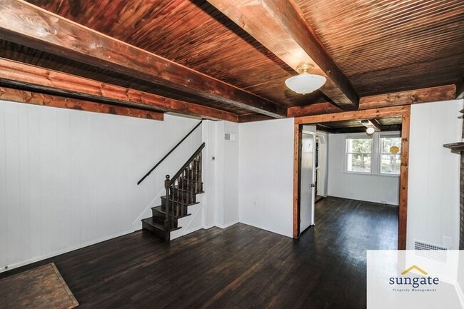 Photo - 217 W Edgevale Rd