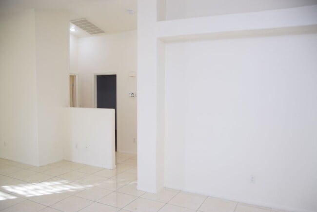 Photo - 3242 Velvet Rose St