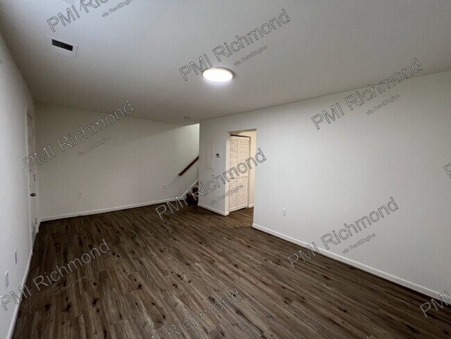 3520 E Richmond Rd