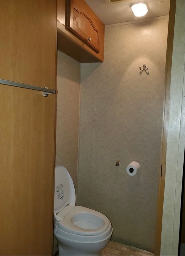 Photo - 6208 Green Acres Ln