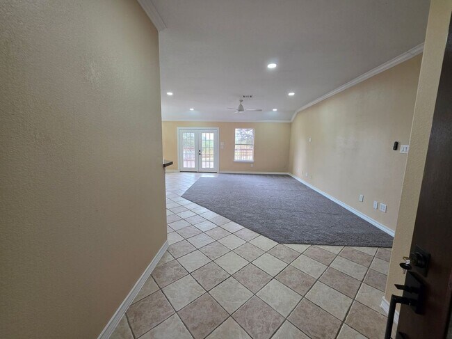 12201 Margo Dr