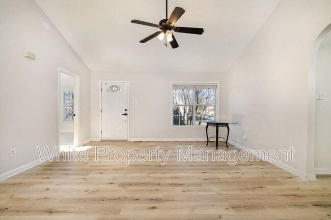 Photo - 1813 Bloomsbury Dr