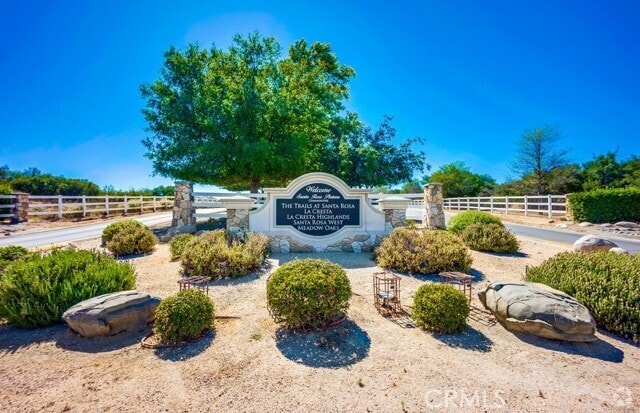 Building Photo - 39555 Ave Bonita Rental