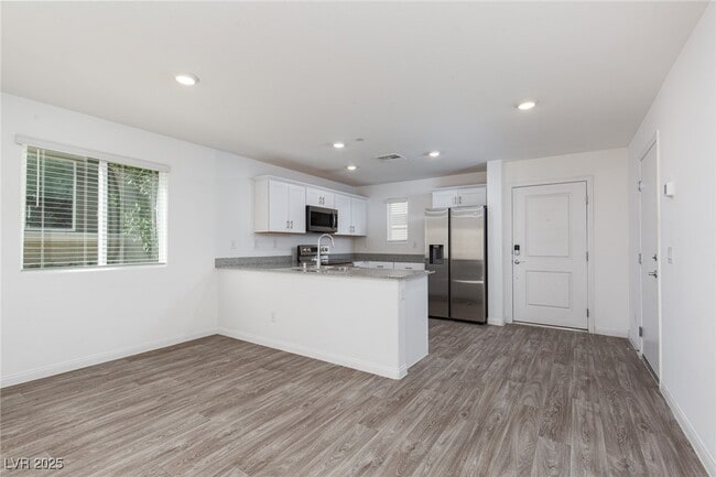 Building Photo - 12130 Midnight Pine Rd Rental