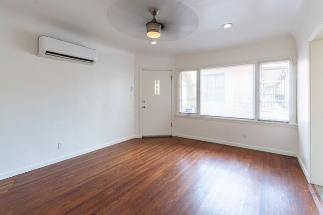 Photo - 2104 E Florida St Unidad 10