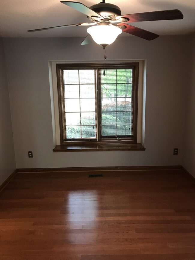 Photo - 5726 Fox Mill Run