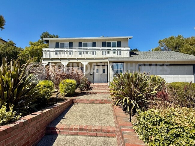 Building Photo - Stylish 3BD/2.5BA in San Marin with Dreamy... Rental