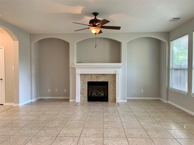 Photo - 11 Baccara Pl