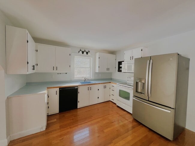 Photo - Charming 4-Bedroom Single-Family Home in a Peaceful, Scenic Setting