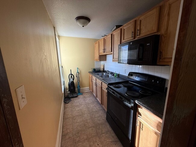 2212 S Calhoun St Unit 202