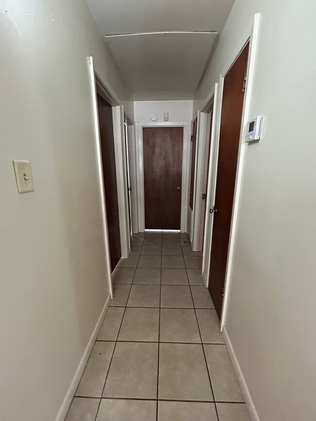 Photo - 301 Doc Duhon St