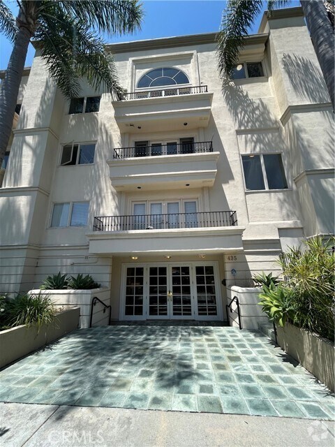 Building Photo - 435 Arnaz Dr Unit 303 Rental